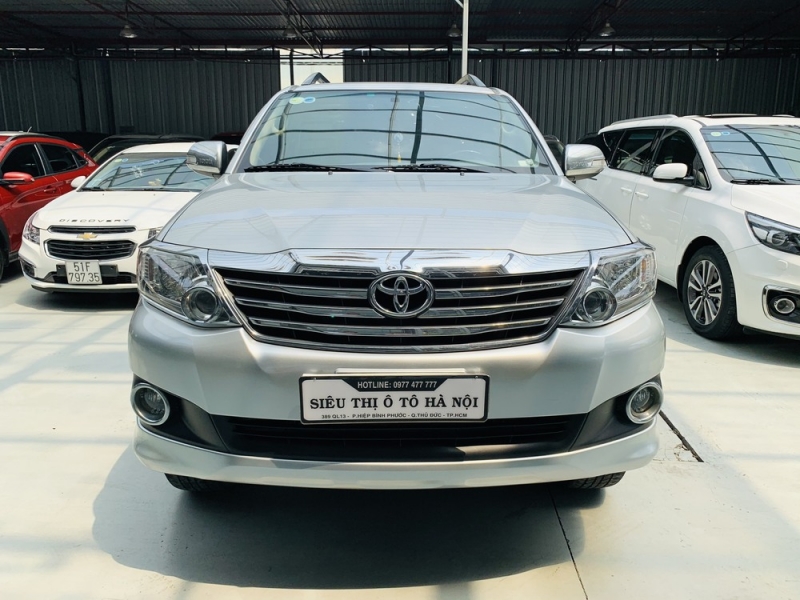 toyota-fortuner-2-7at-2012